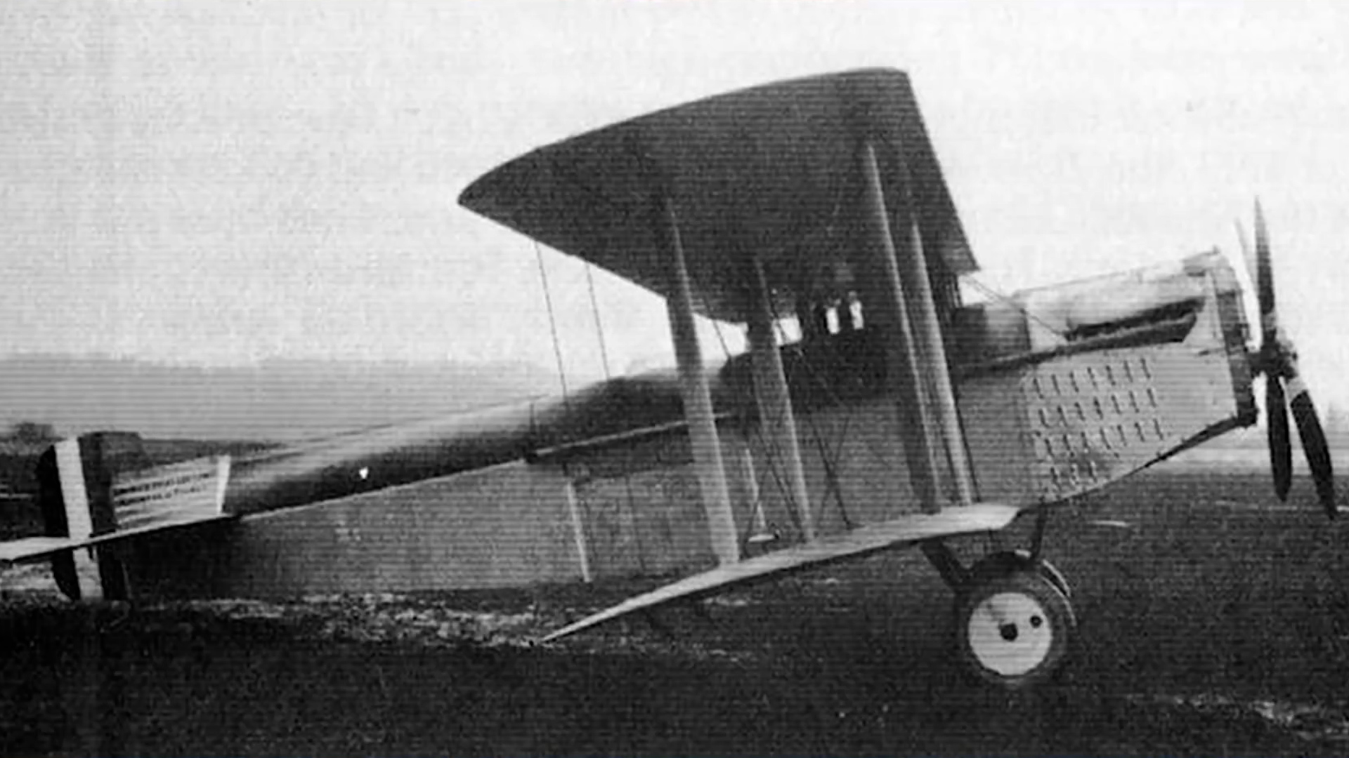 10 feet above the Atlantic: Harry Hawker survived the flight Britain ...