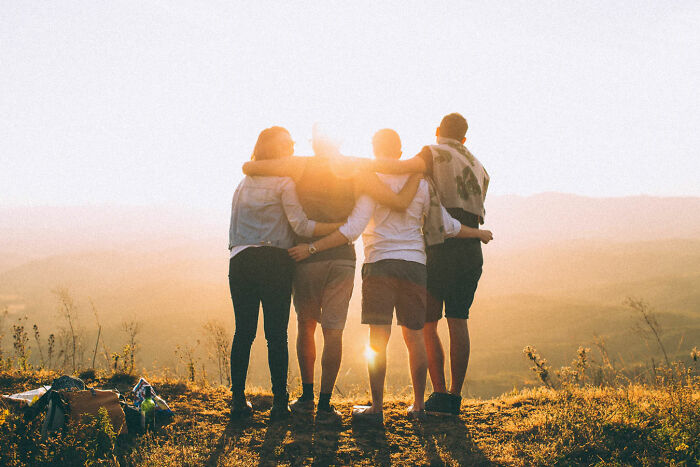 Men Share 39 Things That Society Deems ‘Too Girly’ But They Like Them Anyway