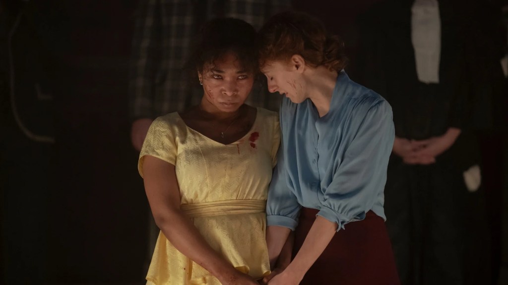Delainey Hayles and Roxanne Duran in