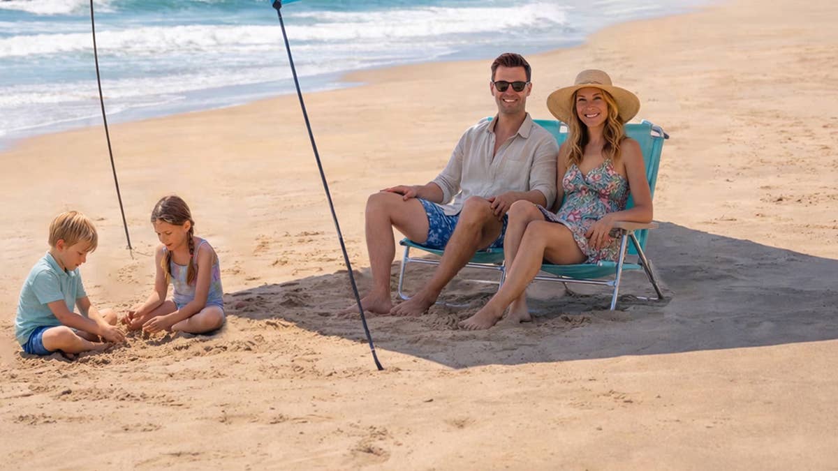 jefuzh-quiet-canopy-beach-shade