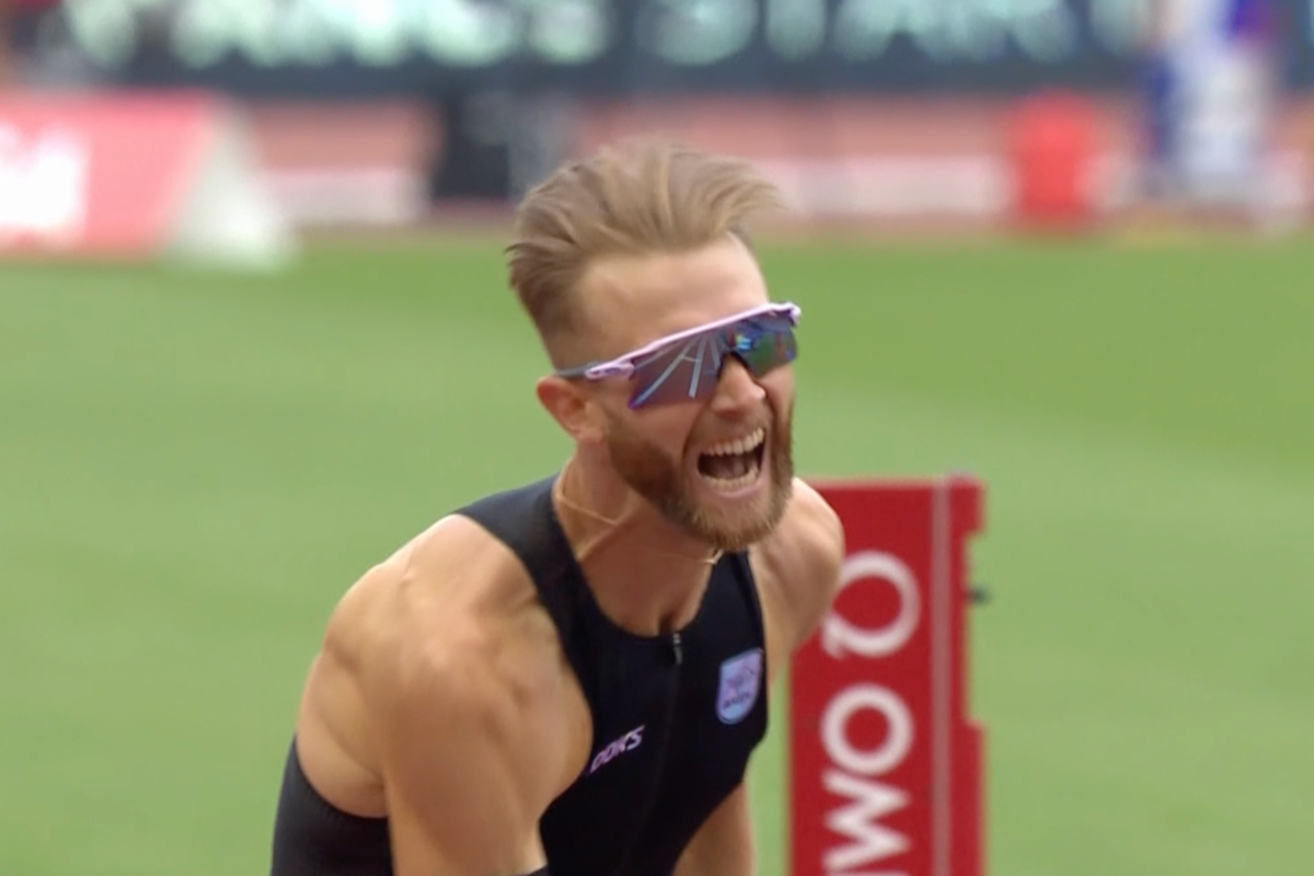 Kerr breaks mile world record in blazing run at London Diamond League