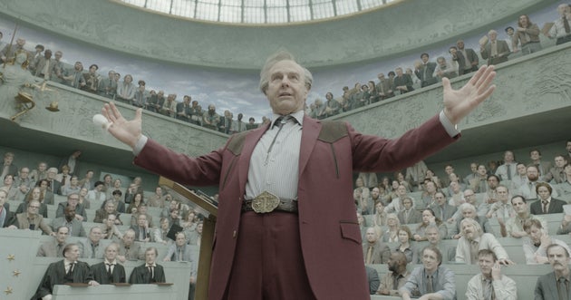 Tom Cruise debuts his dramatic transformation as a zany oil magnate in the upcoming film