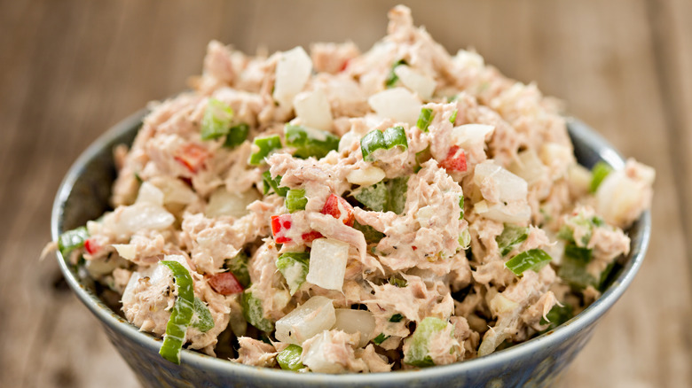 Why You Should Give Generic Brand Canned Tuna A Chance