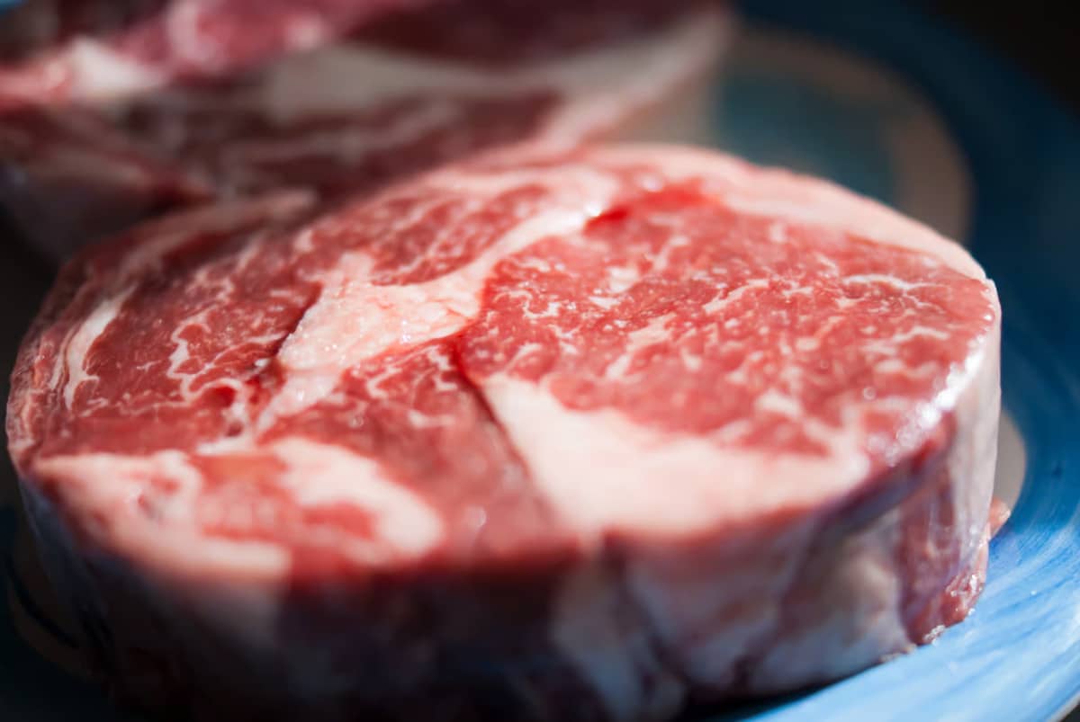 Nutritionists warn: these 10 foods become toxic in the microwave