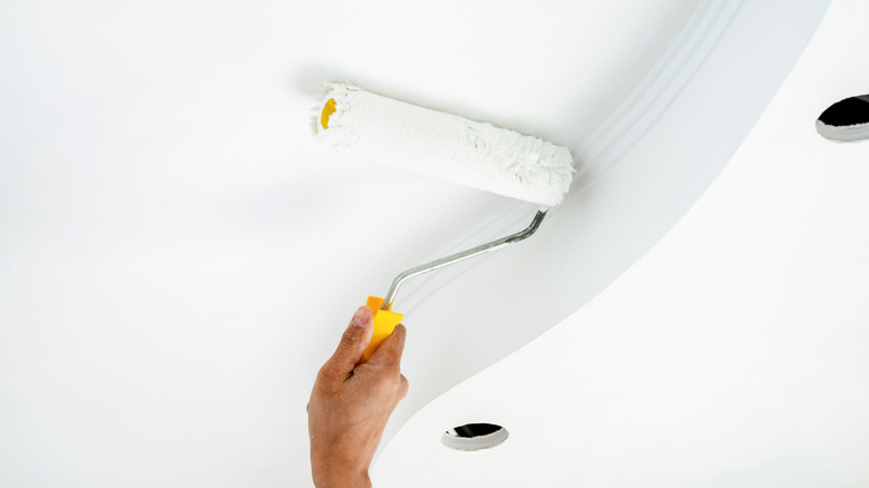 Nate Berkus Has A Surprising Take On White Ceilings (And Alternatives He Loves Instead)