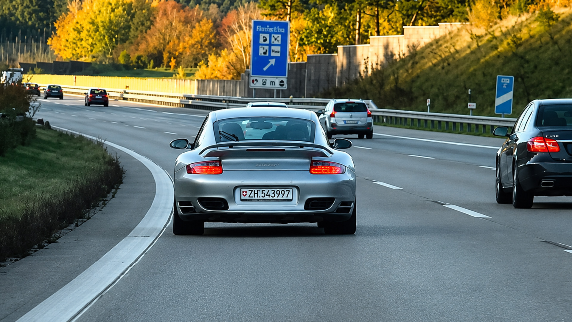 What is it like chasing a 911 Turbo on Autobahn?