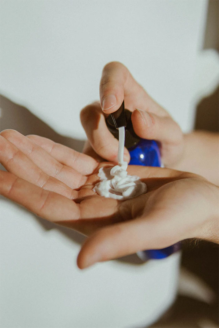 Men Share 39 Things That Society Deems ‘Too Girly’ But They Like Them Anyway