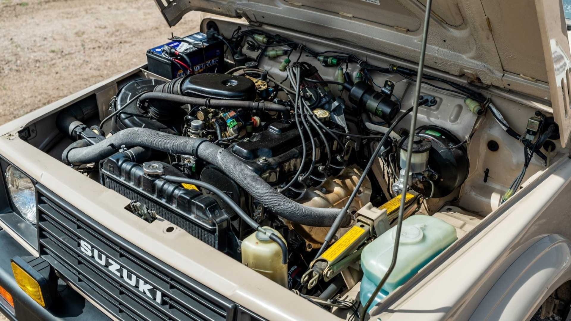 1987 Suzuki Samurai engine