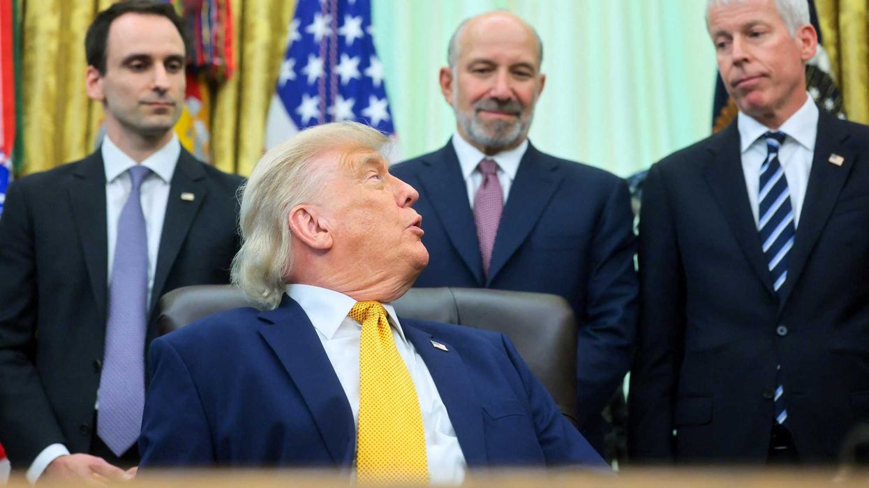 U.S. President Donald Trump, with White House Office of Science and Technology Policy Director Michael Kratsios, Secretary of Commerce Howard Lutnick and Secretary of Energy Chris Wright, attend a signing of two executive orders regarding quantum computing, in the Oval Office at the White House in Washington, D.C., U.S., June 22, 2026. REUTERS/Jonathan Ernst