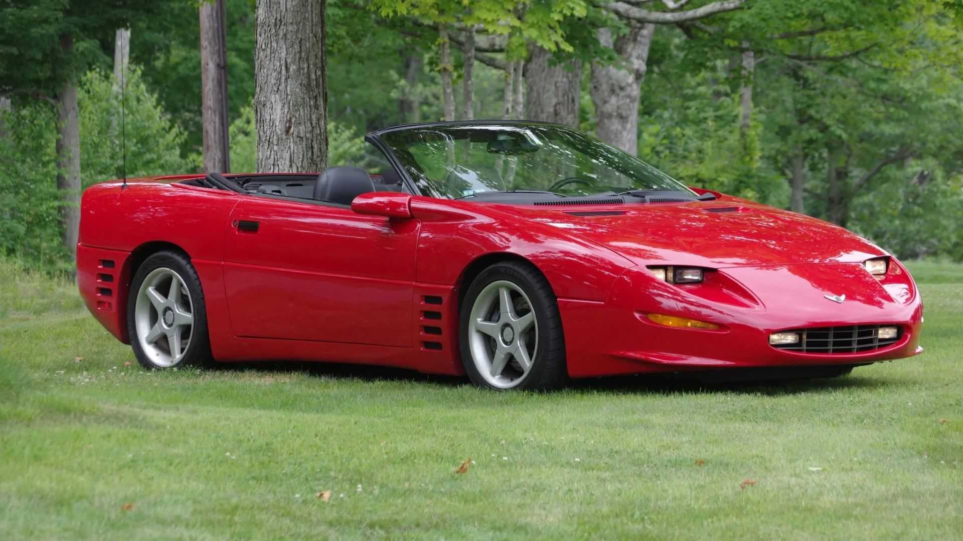 1993 Chevrolet Camaro Z28 C8 convertible front three quarter