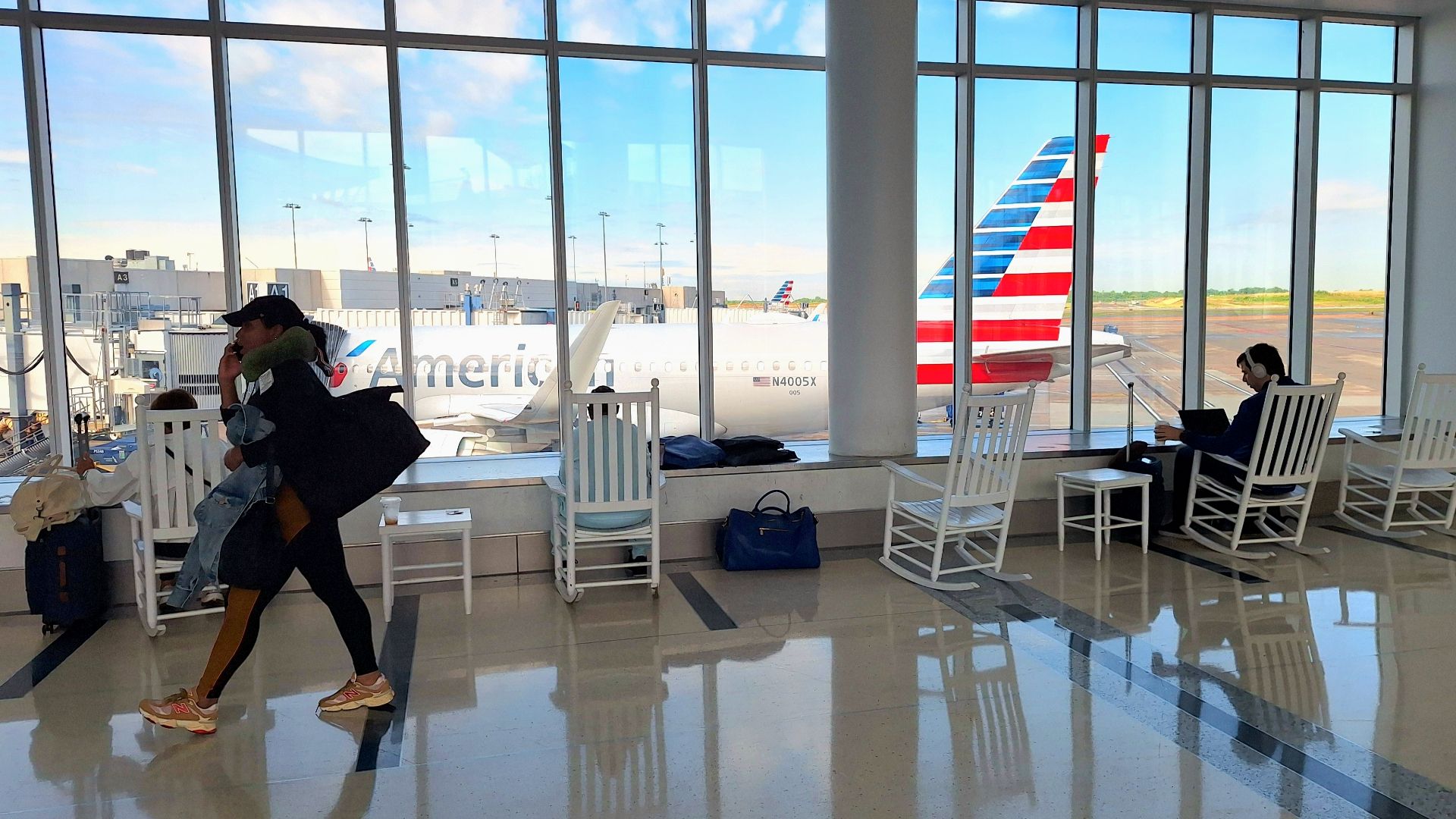 American Airlines Refuses Full Refund After Employee Books Passengers On Non-Existent Flight