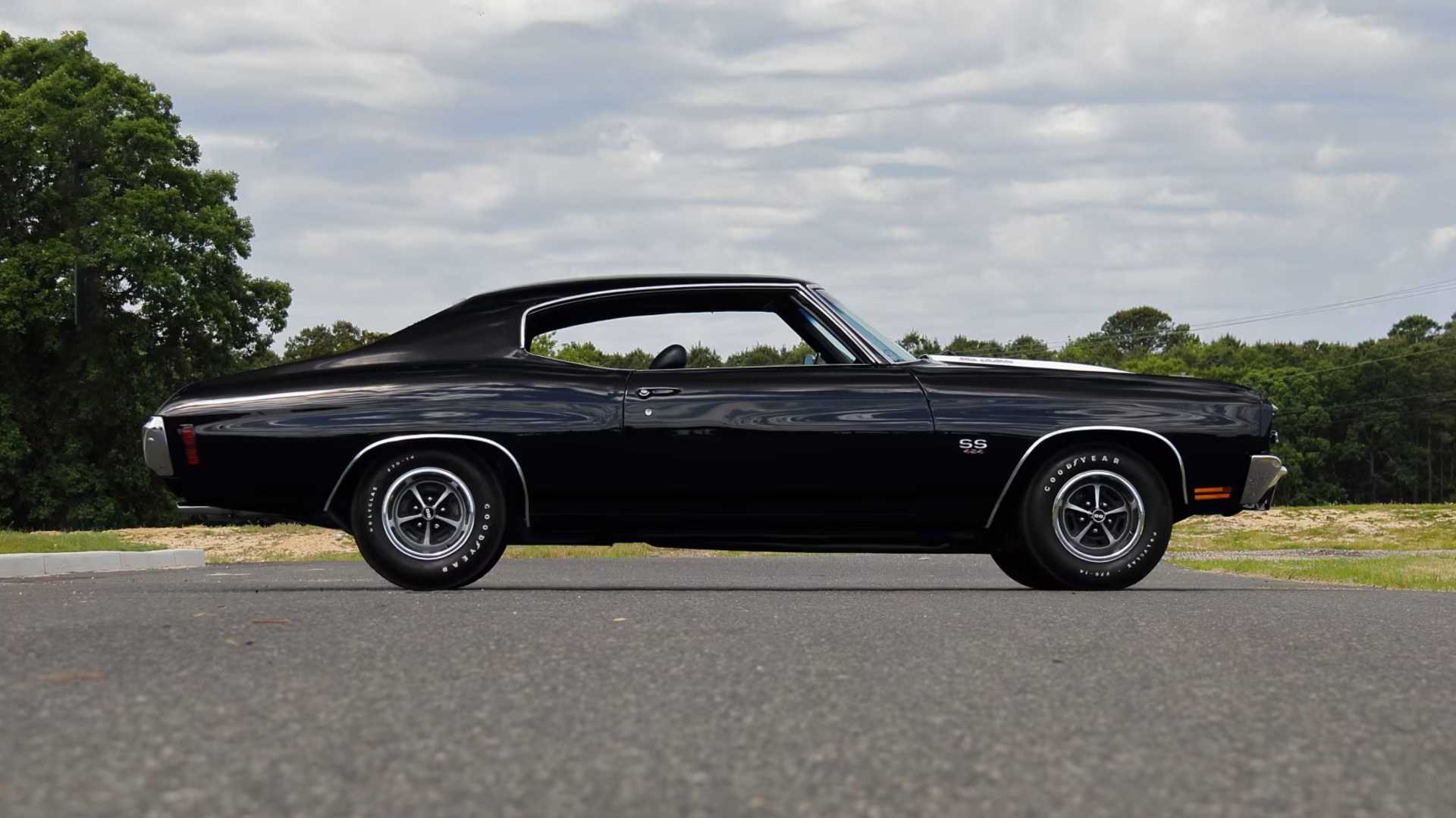 1970-chevrolet-chevelle-ls6-side