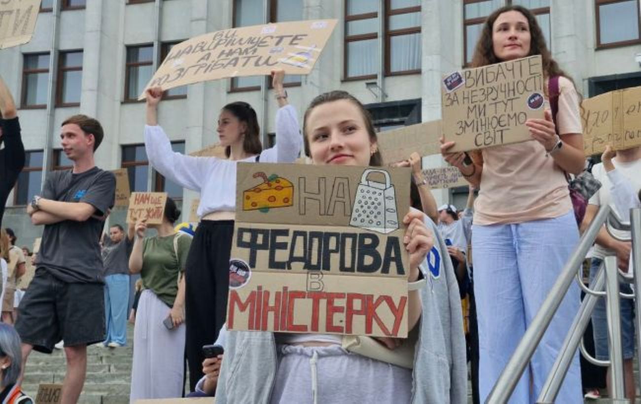 Protests over Ukrainian defense minister Fedorov's resignation enter ...