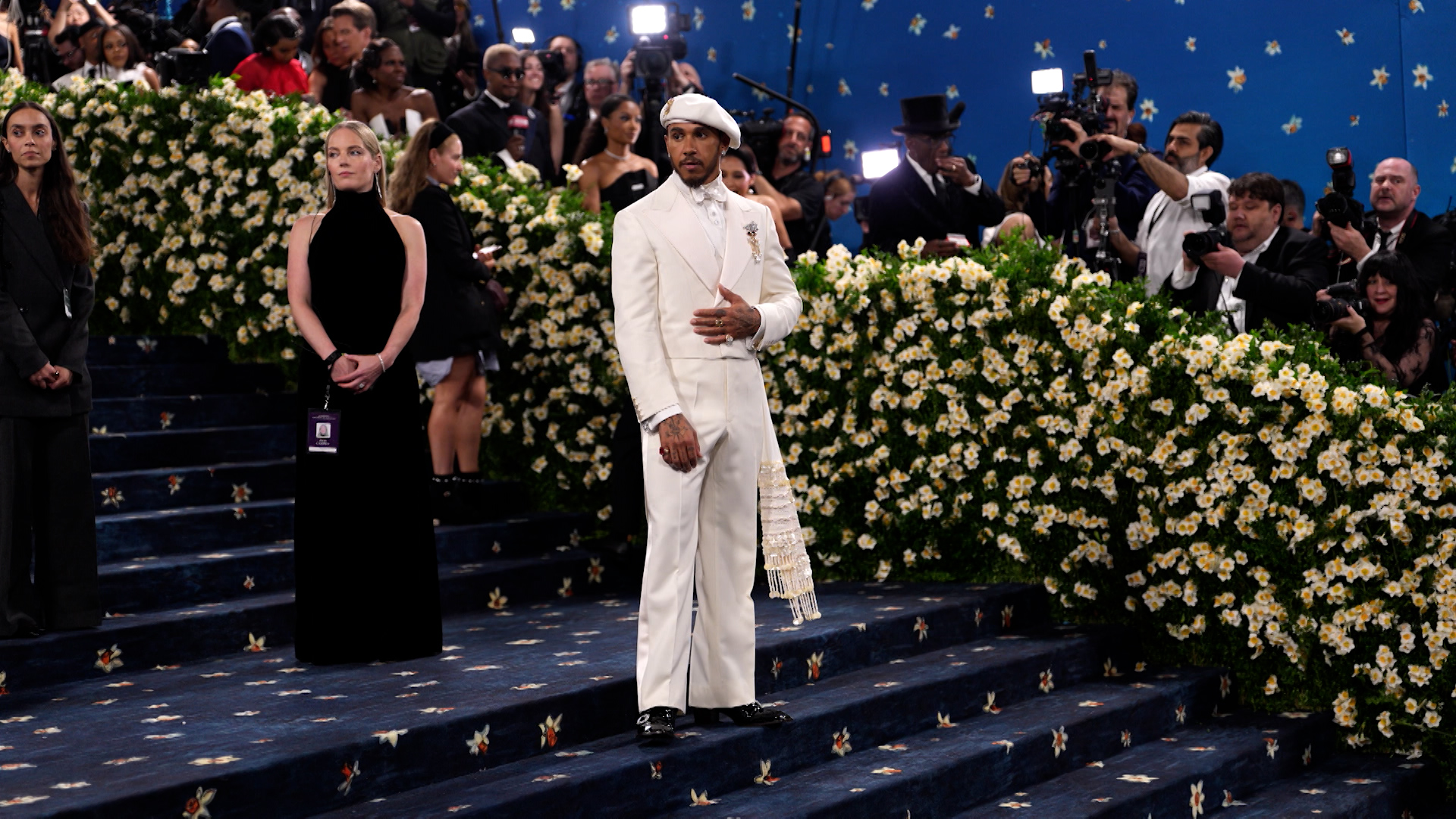 Lewis Hamilton shares heartfelt message after family vacation with Kim ...