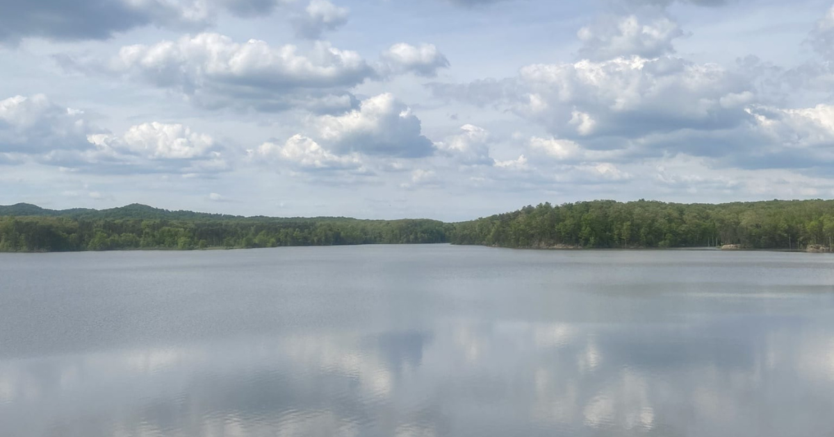 This Little-Known Lake in Indiana Is Absolutely Stunning