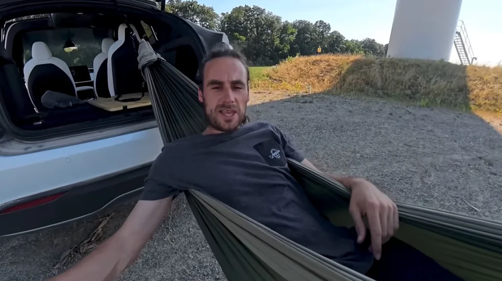 This Tesla Model X Plaid owner in Austria conducted an interesting experiment