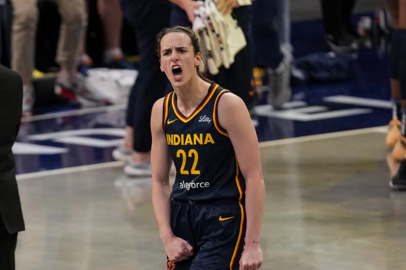 Caitlin Clark received a technical against the Liberty