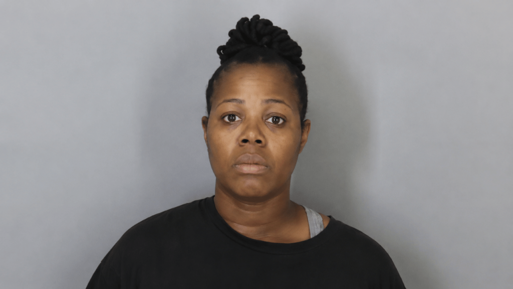 Memphis Mother Found A Man Under Her Daughter’s Bed And Killed Him. Police Say The Teen Invited Him In