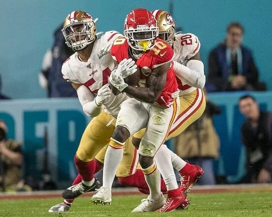 Tyreek Hill projected to sign with AFC contender