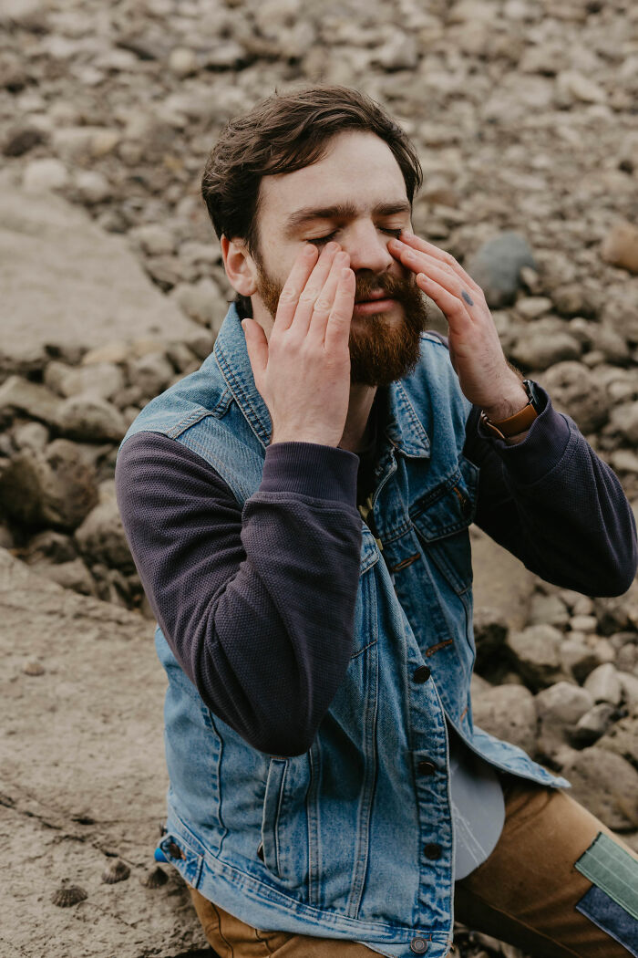 Men Share 39 Things That Society Deems ‘Too Girly’ But They Like Them Anyway