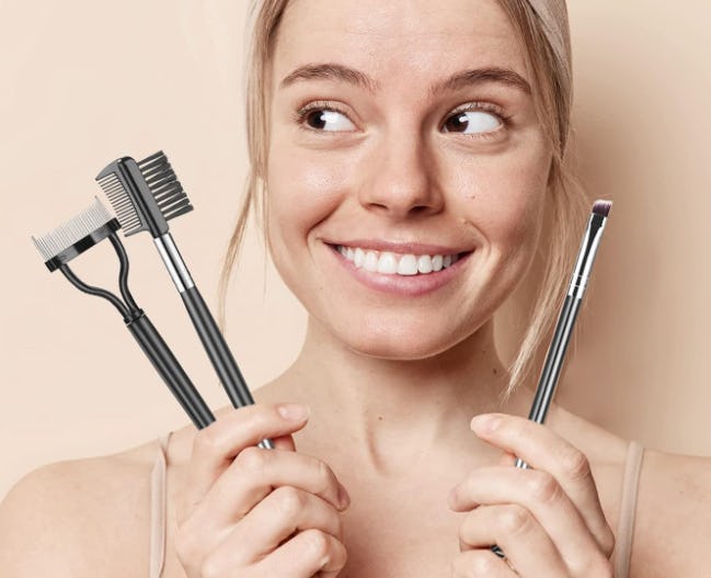 55 Cheap, Clever Things That Make You Look Prettier in a Natural Way