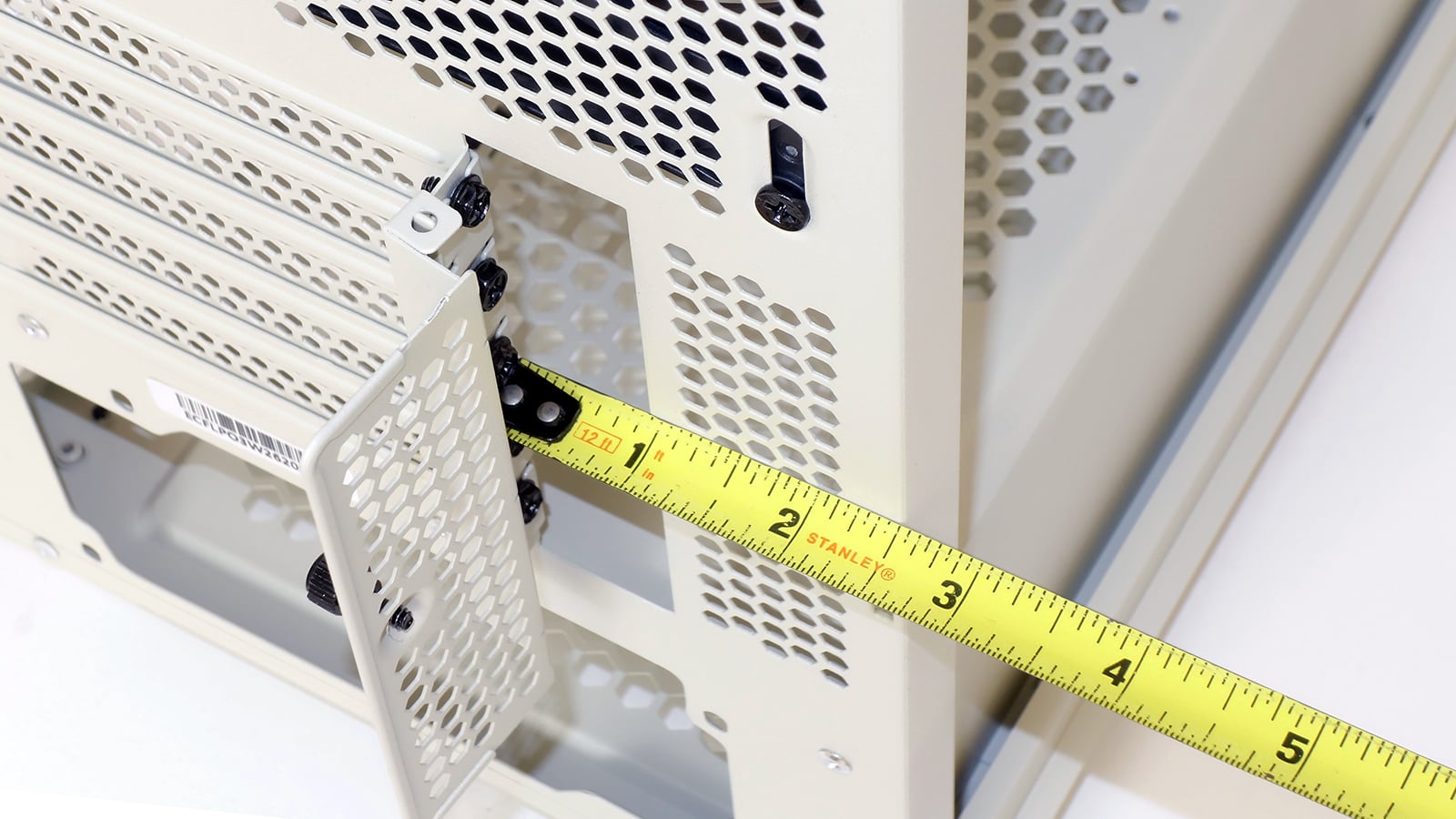 SilverStone FLP03 Review: Build a Beige Box That Actually Rocks