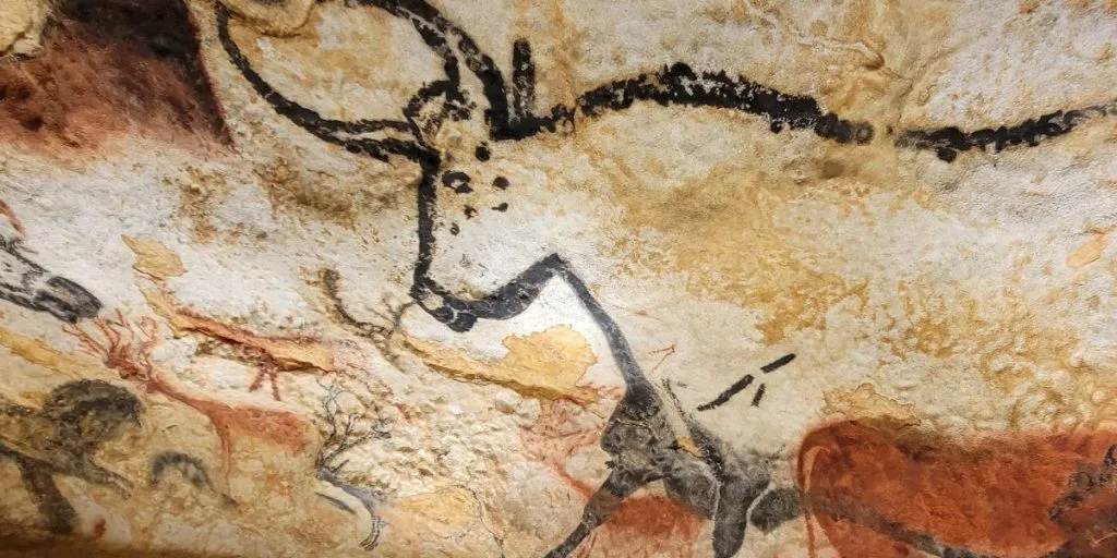 Scientists uncover hidden pattern in Ice Age cave paintings: A new way to read prehistoric art