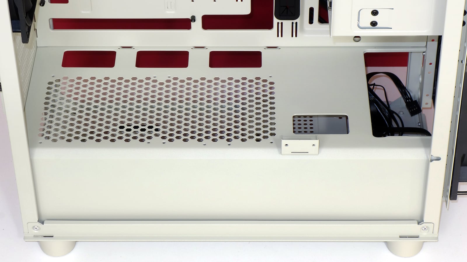 SilverStone FLP03 Review: Build a Beige Box That Actually Rocks