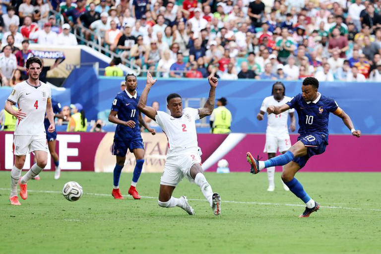 France lost 6-4 to England