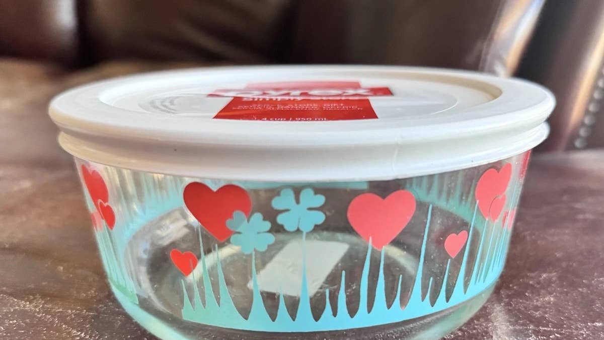 pyrex-lucky-inlove-ebay