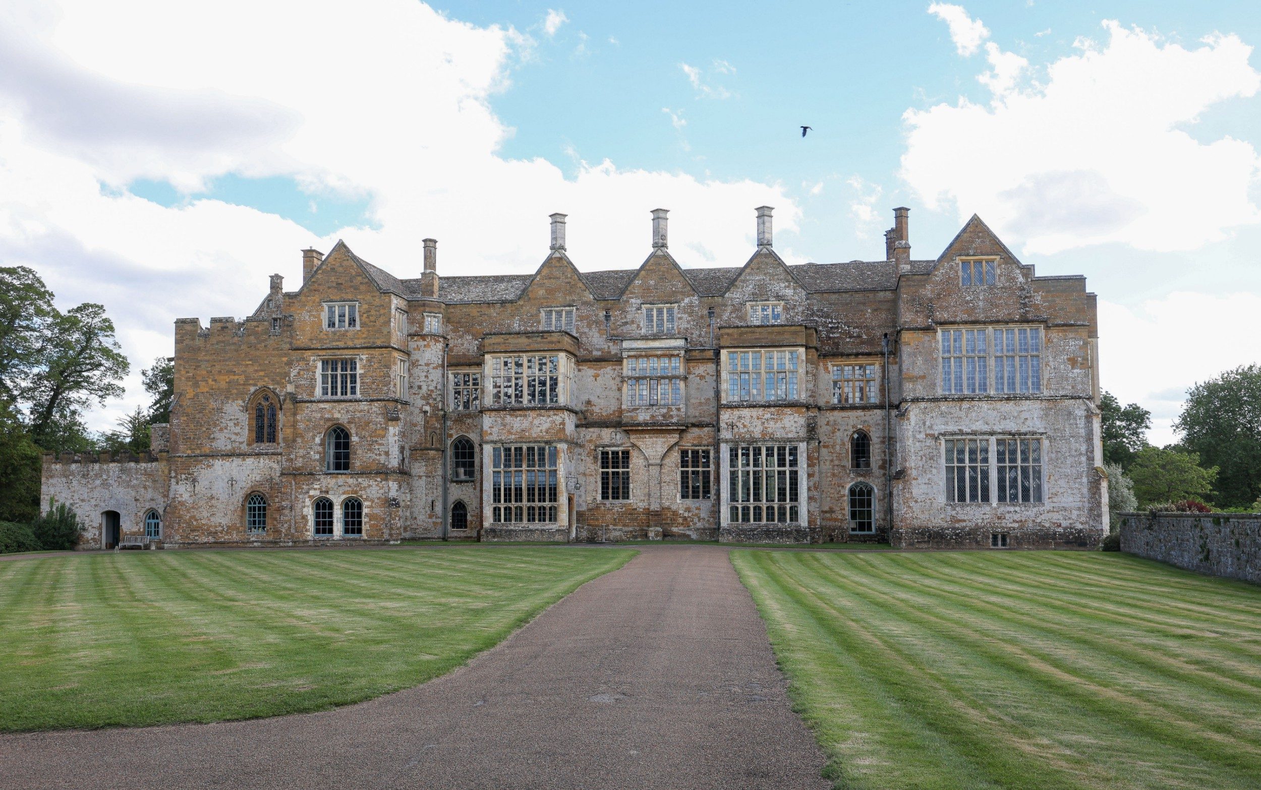 The front of Broughton Castle