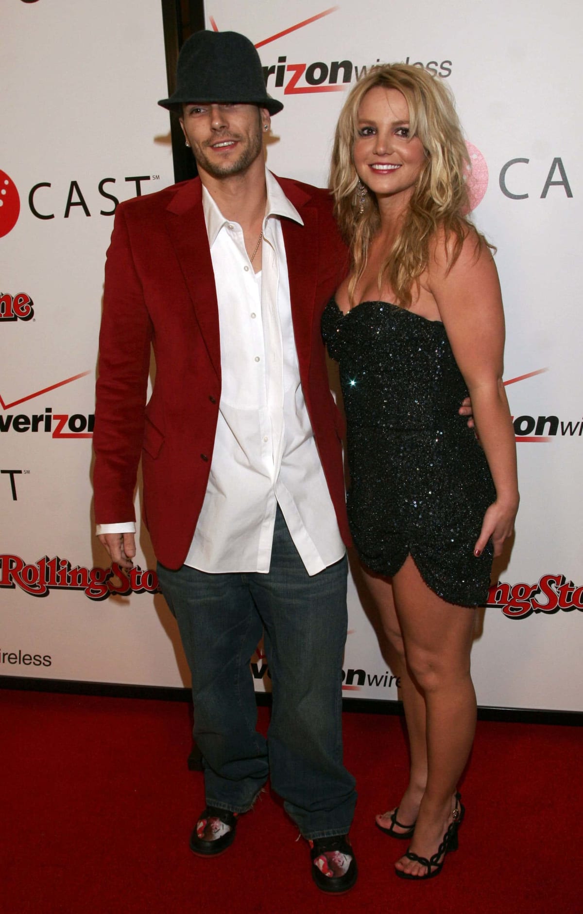 HOLLYWOOD - FEBRUARY 06: Musicians Britney Spears and Kevin Federline arrive at the 2006 Grammy Nom