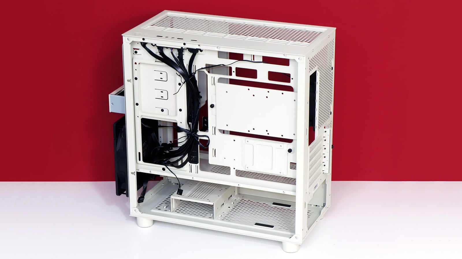SilverStone FLP03 Review: Build a Beige Box That Actually Rocks