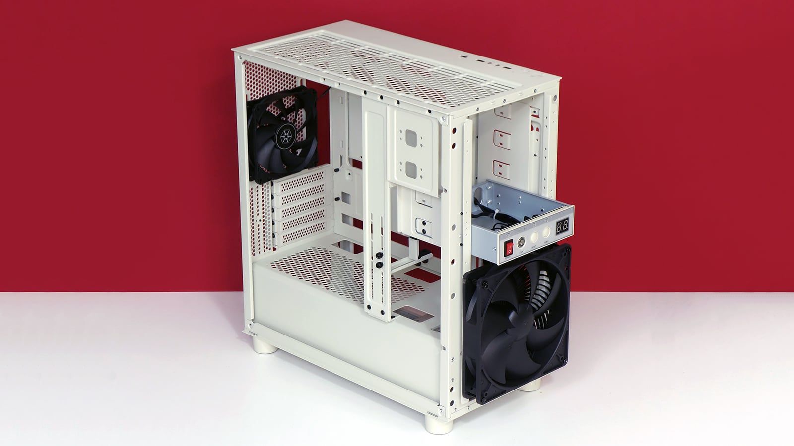SilverStone FLP03 Review: Build a Beige Box That Actually Rocks