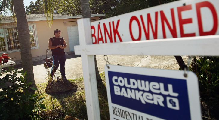 Peter Schiff called the 2008 housing market crash — now he warns a 'housing emergency' is here and Americans will 'mail in their keys.' Are you ready?