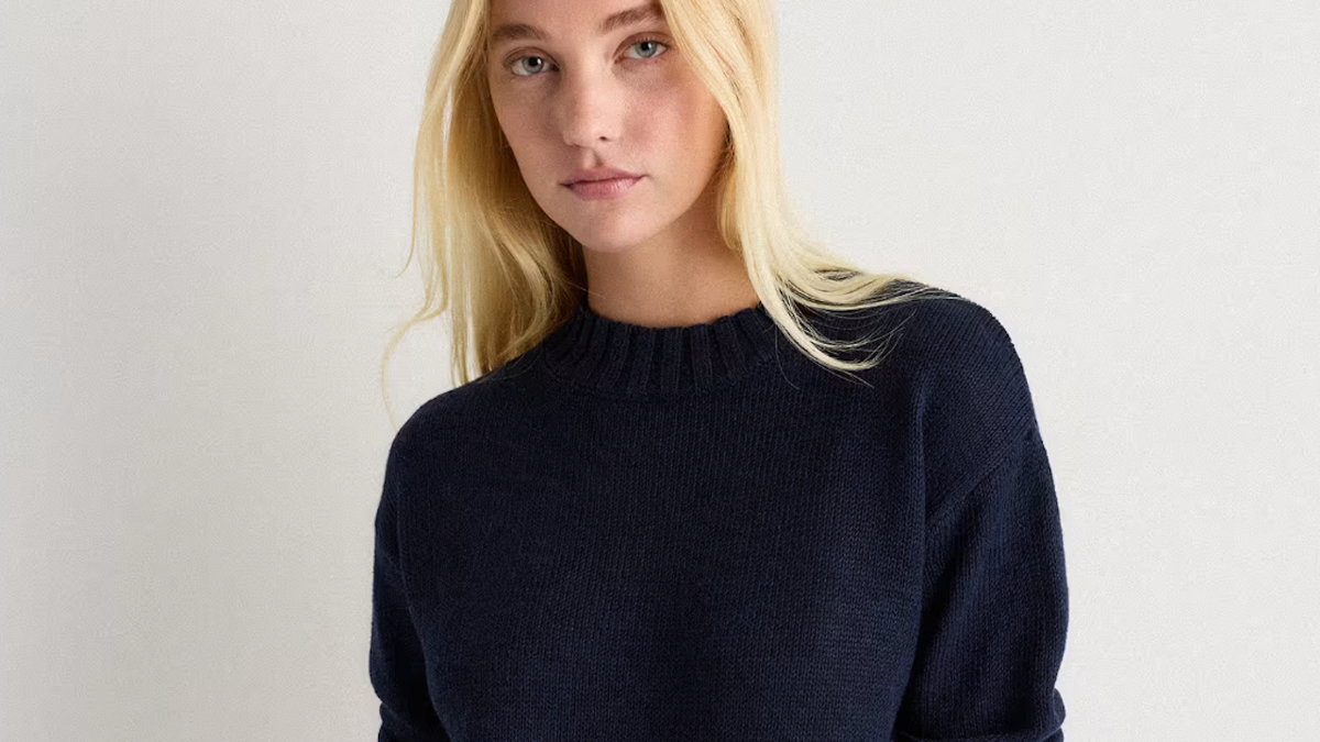 cotton-linen-relaxed-crew