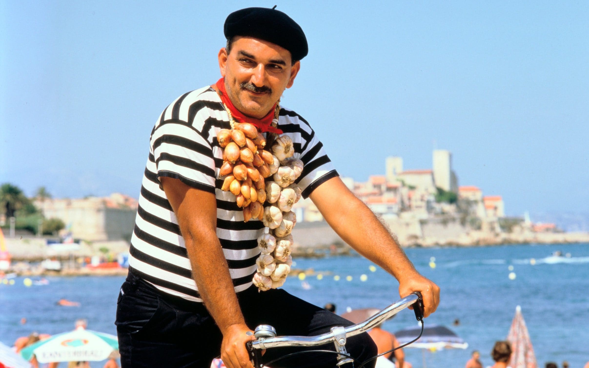 Onions have been one of the hardest-hit crops by the extreme temperatures - Imagestate Media Partners Limited - Impact Photos / Alamy