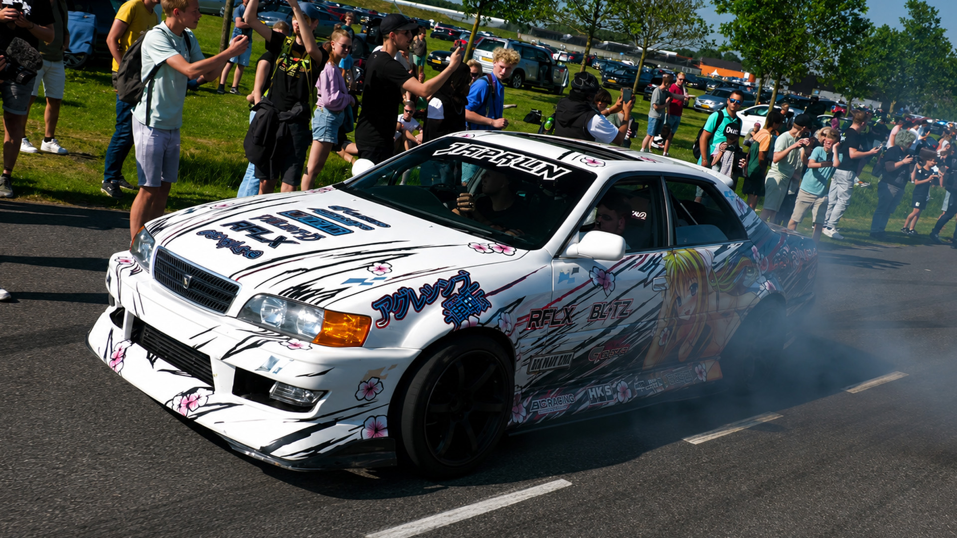Aggressive JDM style burnouts