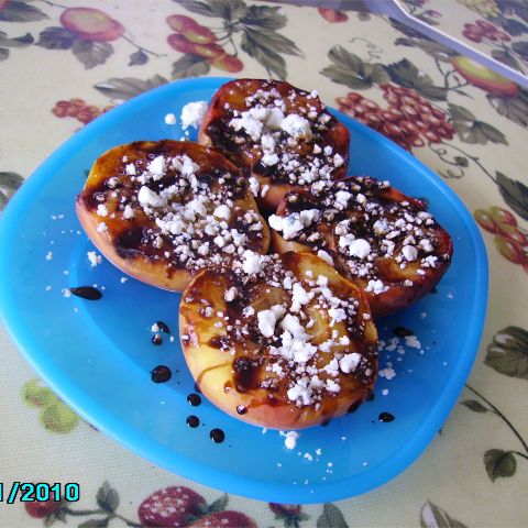 24 Easy Peach Recipes You Can Make with 5 Ingredients or Fewer