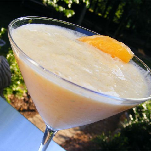24 Easy Peach Recipes You Can Make with 5 Ingredients or Fewer