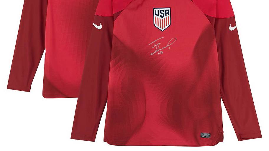 Front and back of the Tim Howard USMNT Autographed Authentic Nike Replica Jersey.