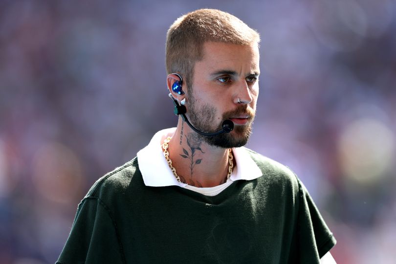 Justin Bieber was also on the receiving end of major backlash for performing his slow, soulful song