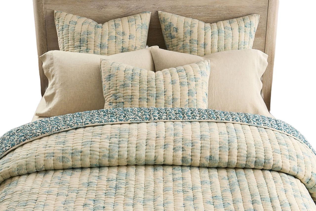 Floral Cloud Reversible Quilt