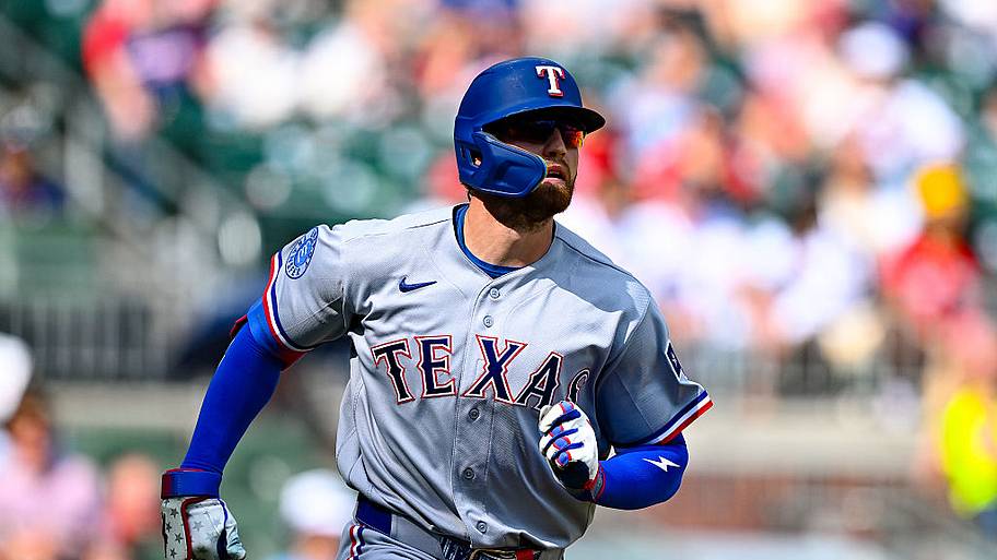 MLB: JUL 18 Rangers at Braves