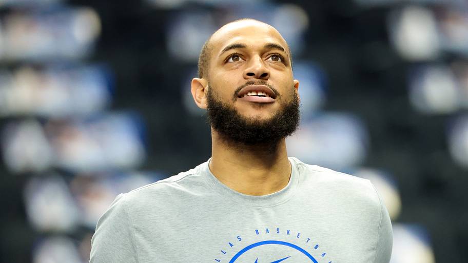 Mar 23, 2026; Dallas, Texas, USA; Dallas Mavericks forward Daniel Gafford (21) warms up before the game against the Golden S