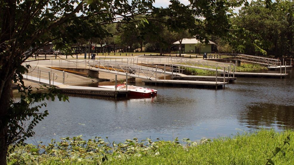 Florida mother dies after jumping into St. Johns River to save 4-year-old son