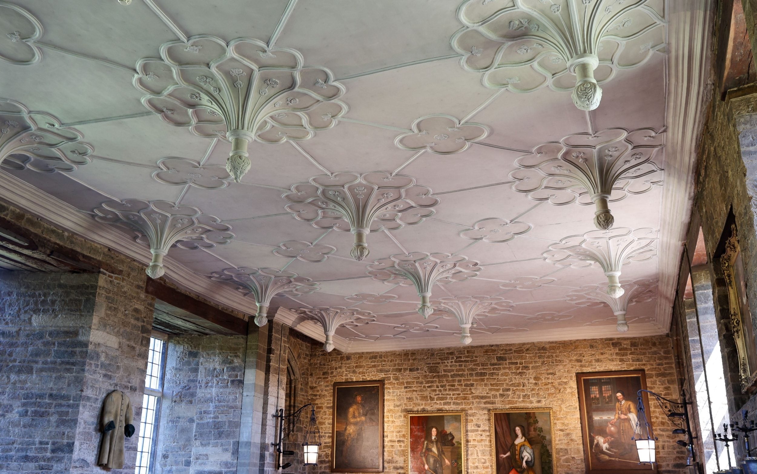 View of the Great Hall in Broughton Castle