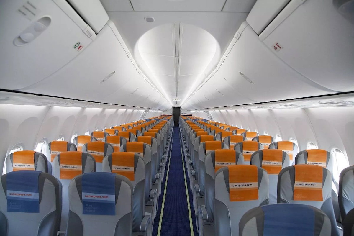 Man Refuses To Sit Next To Woman On Plane, Citing "Sharia Law," Then Punches Flight Attendant