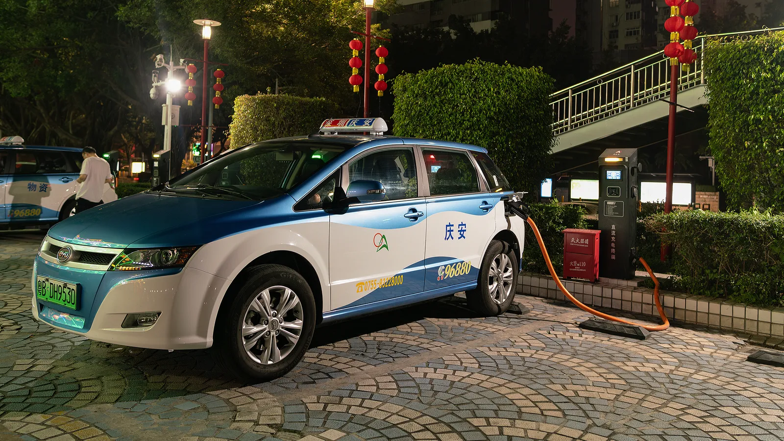 China’s electric taxis are changing the way people deal with high fuel prices