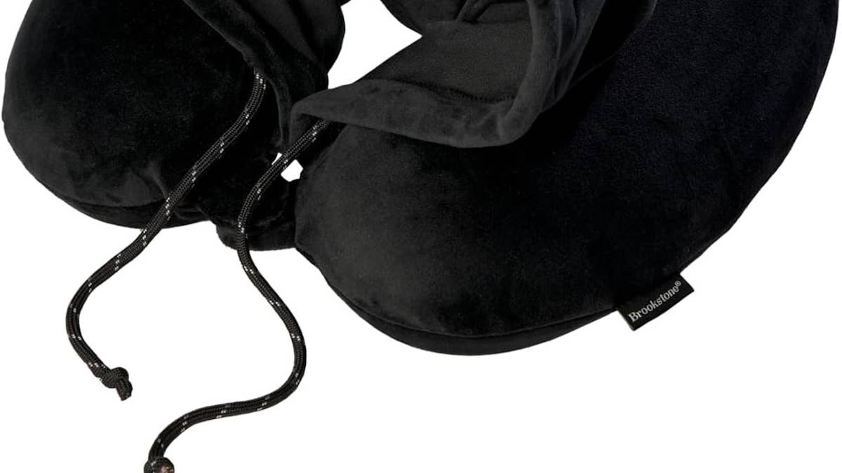 hooded-neck-pillow